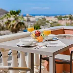 Summer Dreams, With Sea View 아파트 *